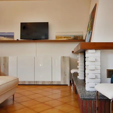 Two Steps From Garda Apartment Salo