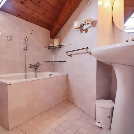 Two Steps From Garda Apartment Salo