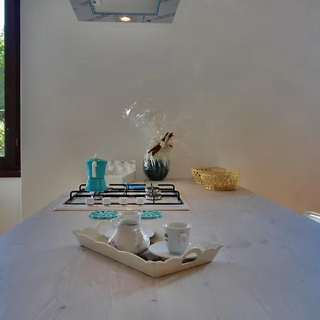 Apartment Two Steps From Garda *
