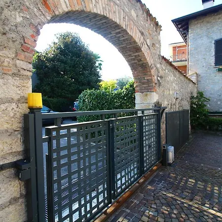Two Steps From Garda *