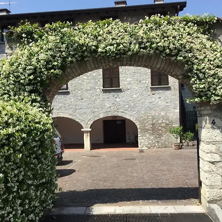 Apartment Two Steps From Garda Salo
